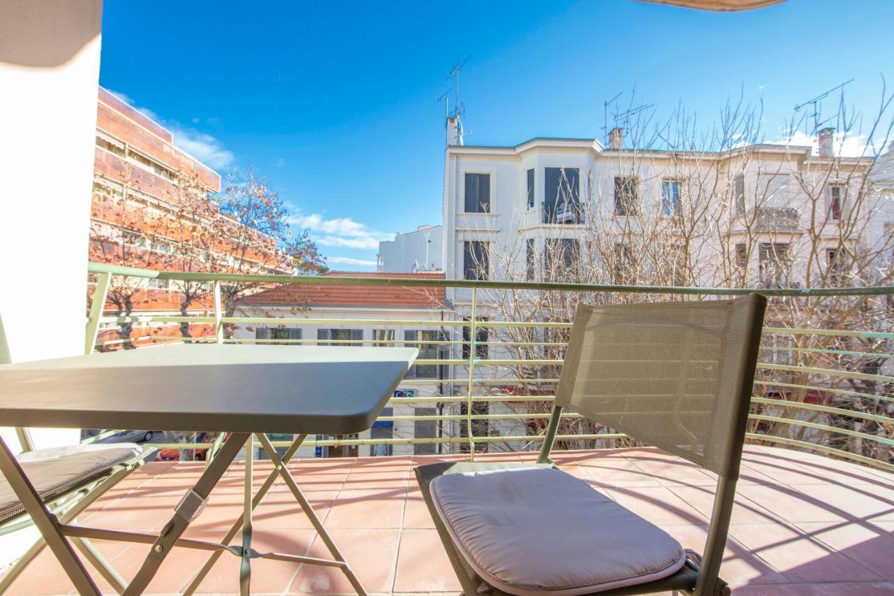 Robert Soleau Bright Design Flat Center Of Antibes Lägenhet Exteriör bild