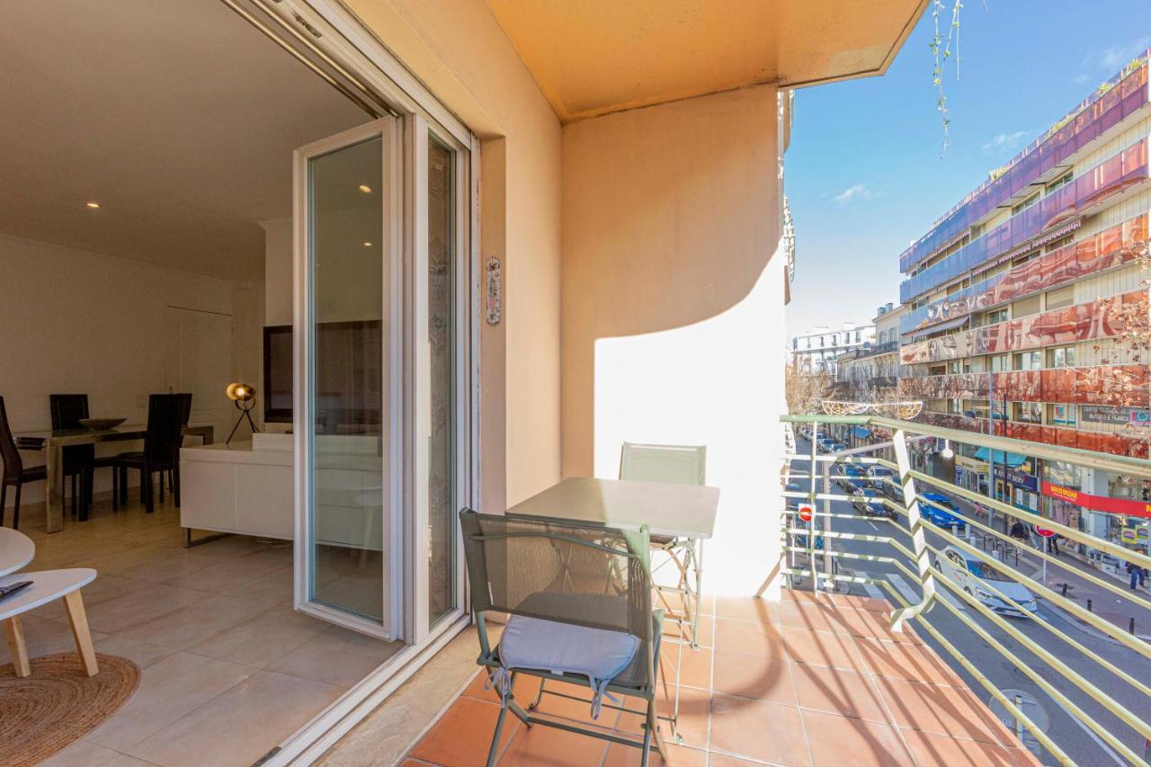 Robert Soleau Bright Design Flat Center Of Antibes Lägenhet Exteriör bild